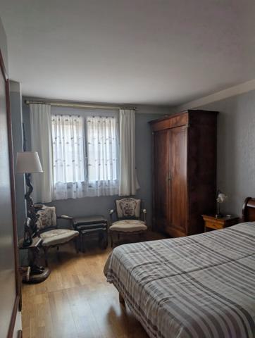 Appartement T6 de 131 m² avec balcon et double box Hyper-centre de Chartres