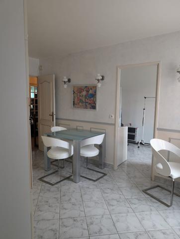 Appartement T6 de 131 m² avec balcon et double box Hyper-centre de Chartres