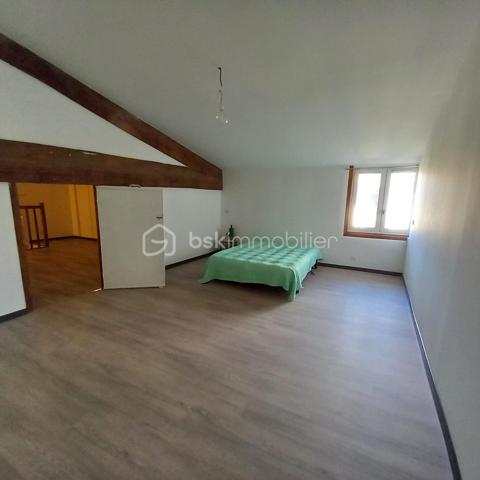 Maison de village de 121 m²