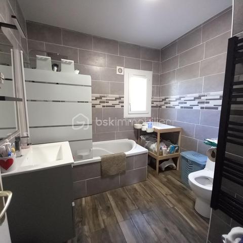 Maison de village de 121 m²