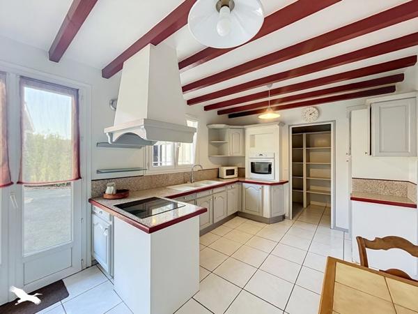 Maison 380 000 € Lescar 5 p 150 m² DPE C