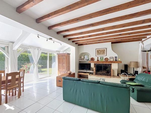 Maison 380 000 € Lescar 5 p 150 m² DPE C