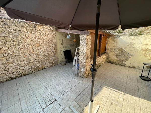 Maison de ville avec cour
