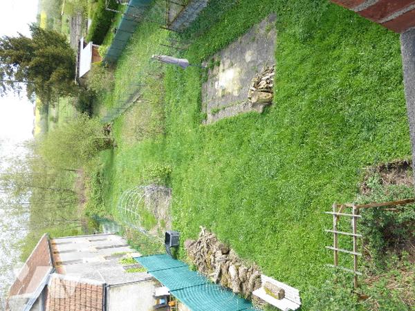 A 15 kms de VOUZIERS, Maison de 5 pièces principales avec garage et terrain de 631 m².