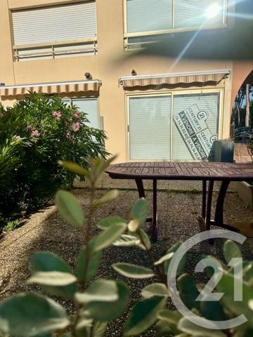 Appartement T2 à vendre  2 pièces - 27,70 m 2   SIX FOURS LES PLAGES  - 83