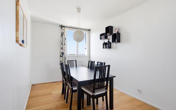 Appartement à vendre    4 pièces • 101,05 m2 Noisy-le-Grand