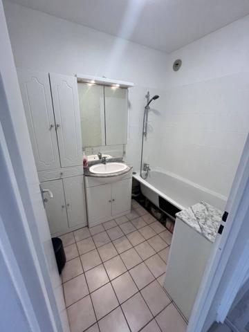 T3 bail meublé 1 an renouvelable