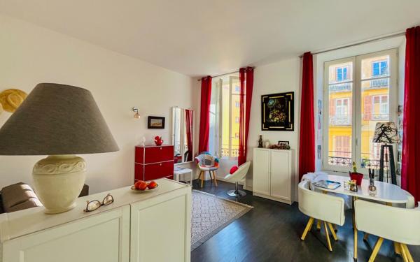 Appartement à vendre    1 pièce • 27,04 m2 Nice