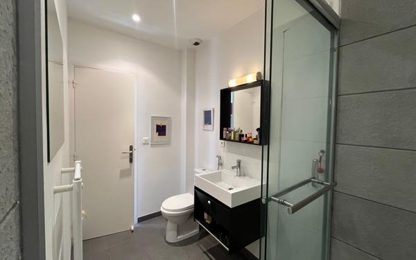 Appartement à vendre    1 pièce • 27,04 m2 Nice