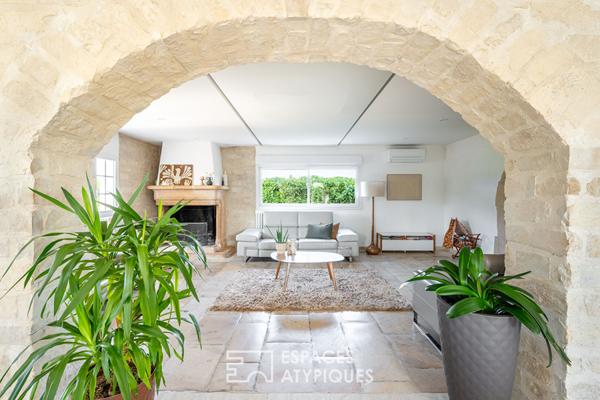 Maison rénovée avec beaux volumes