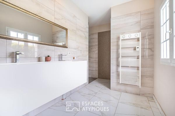 Maison rénovée avec beaux volumes