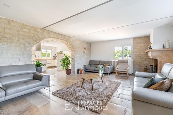 Maison rénovée avec beaux volumes