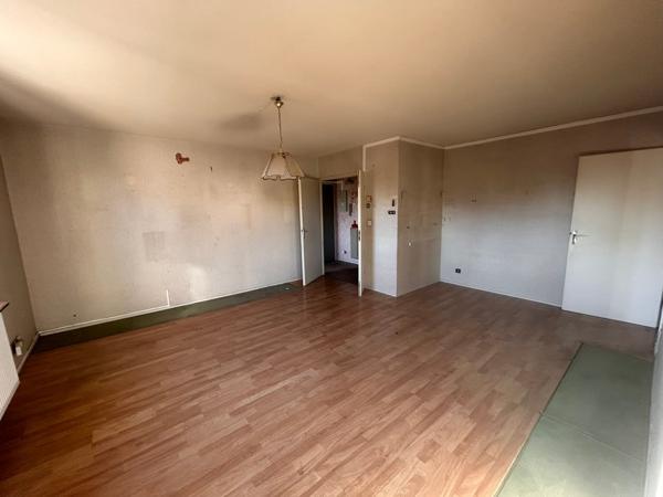 Appartement t4 terrasses, cave et parking