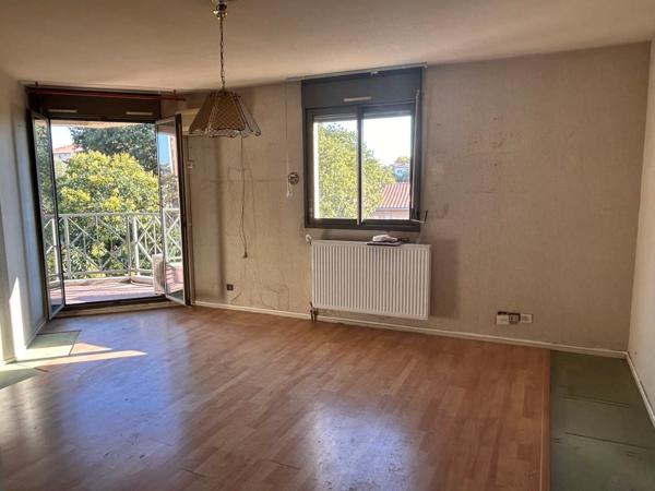 Appartement t4 terrasses, cave et parking