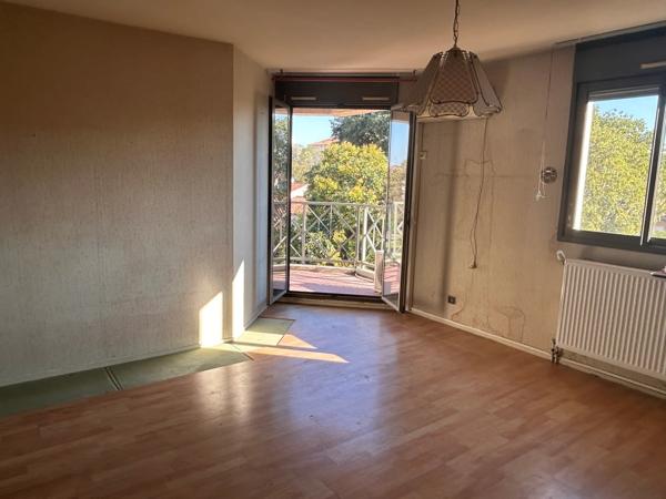 Appartement t4 terrasses, cave et parking