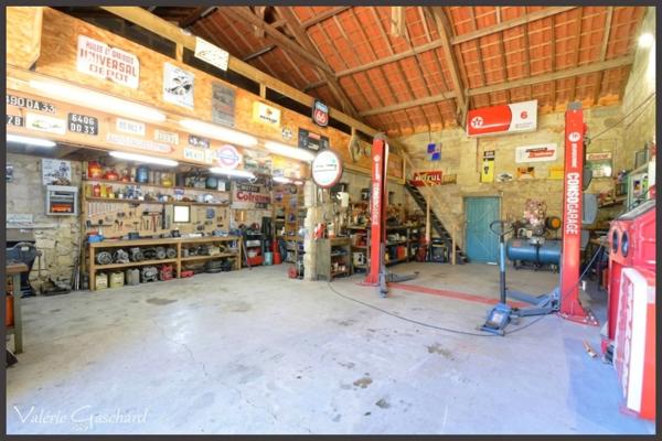 St seurin sur l'isle - Maison 150 m² + hangars sur 3800 m² de terrain
