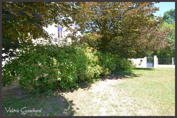 St seurin sur l'isle - Maison 150 m² + hangars sur 3800 m² de terrain