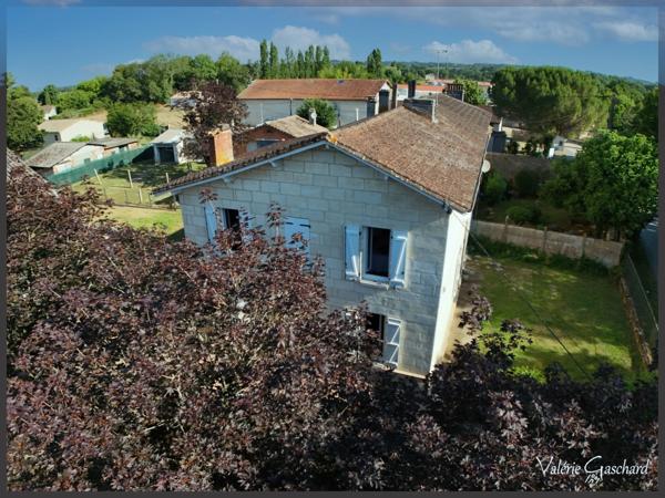 St seurin sur l'isle - Maison 150 m² + hangars sur 3800 m² de terrain