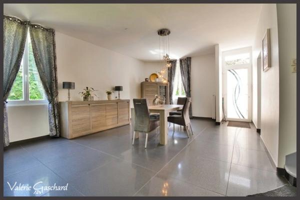 St seurin sur l'isle - Maison 150 m² + hangars sur 3800 m² de terrain