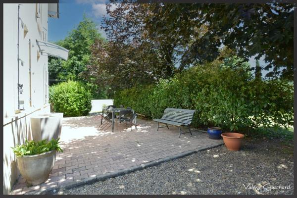 St seurin sur l'isle - Maison 150 m² + hangars sur 3800 m² de terrain