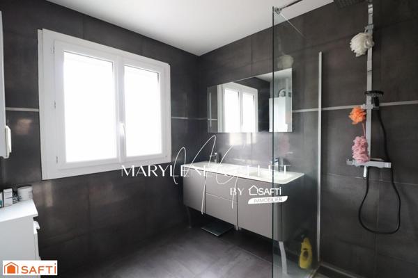 Proche des écoles maternelle et primaire,...