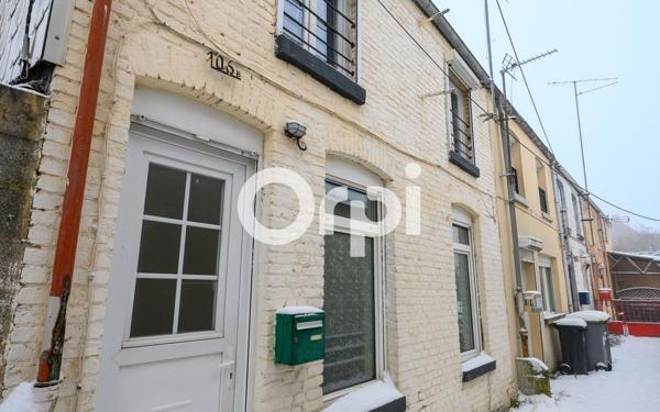 Maison à vendre    2 pièces •  Hautmont