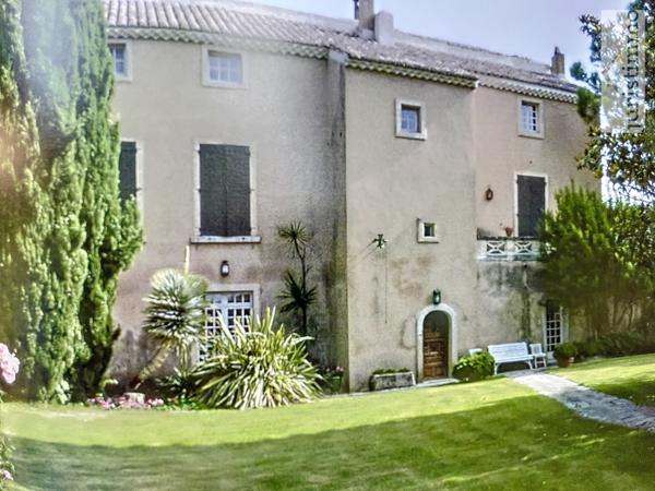 Orange (84100) Maison de Maître du XVIII ème siècle à Orange