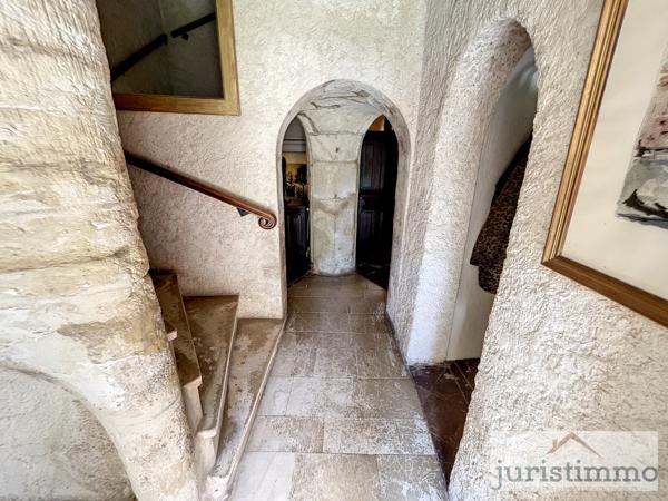 Orange (84100) Maison de Maître du XVIII ème siècle à Orange