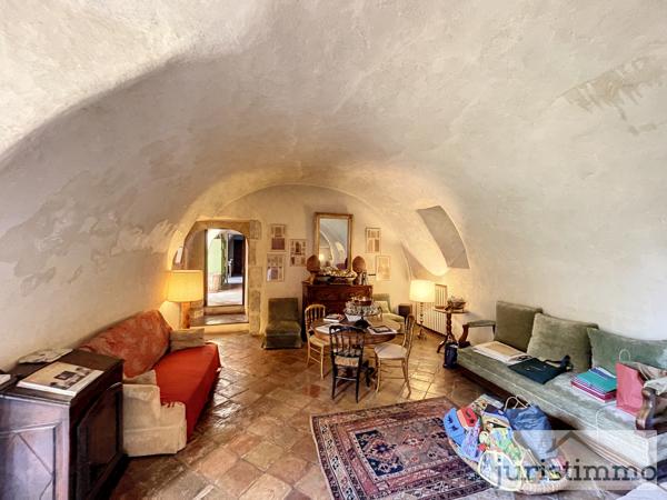 Orange (84100) Maison de Maître du XVIII ème siècle à Orange