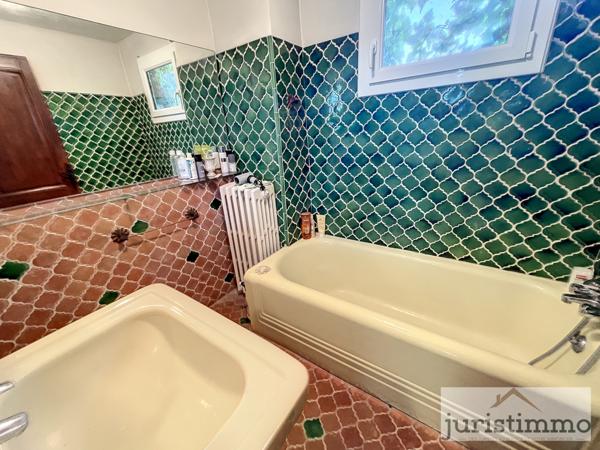 Orange (84100) Maison de Maître du XVIII ème siècle à Orange