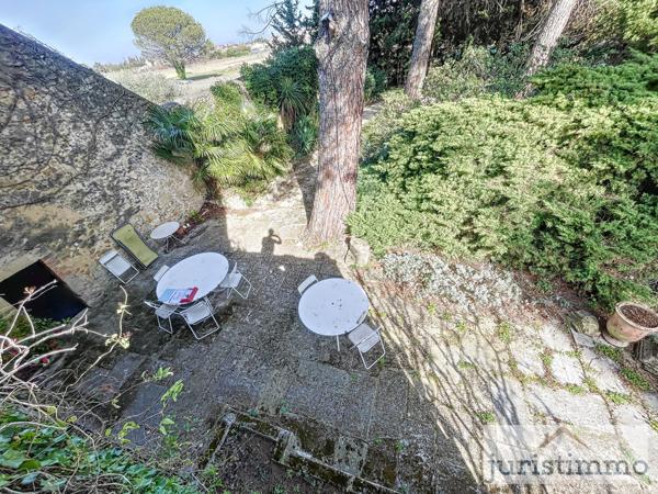 Orange (84100) Maison de Maître du XVIII ème siècle à Orange