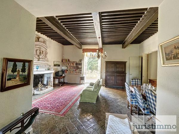 Orange (84100) Maison de Maître du XVIII ème siècle à Orange