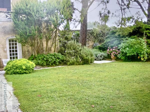 Orange (84100) Maison de Maître du XVIII ème siècle à Orange