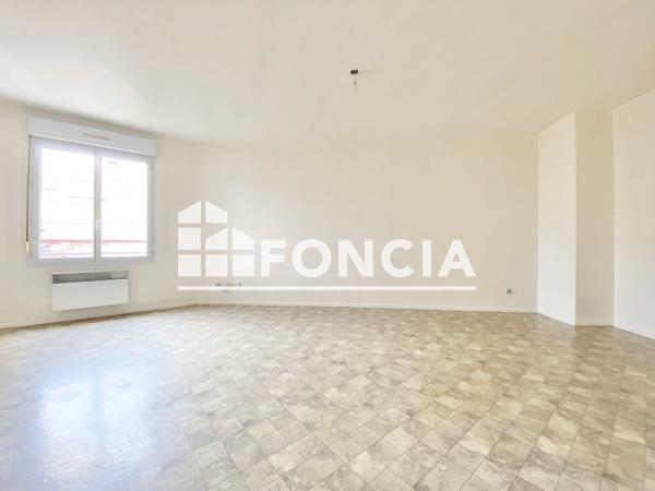 Location Appartement 2 pièces 40.82 m² - 10 RUE DES JARDINIERS Metz 57000