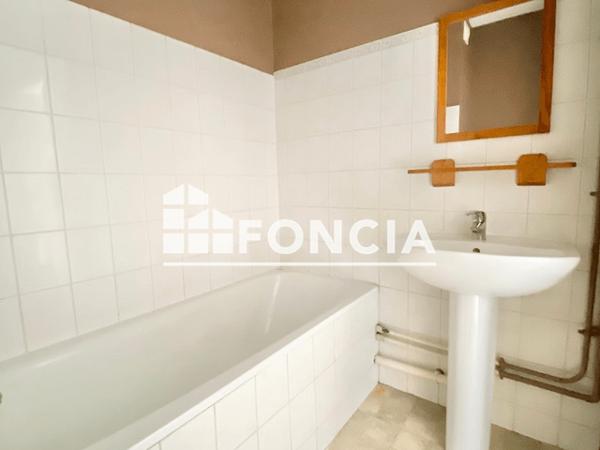 Location Appartement 2 pièces 40.82 m² - 10 RUE DES JARDINIERS Metz 57000