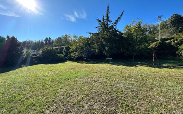 Terrain à vendre    Pont-Évêque