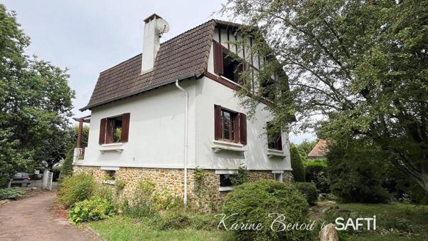 Charme de l'ancien, belle maison familiale dans un écrin de verdure au Hameau de Villers a rénover