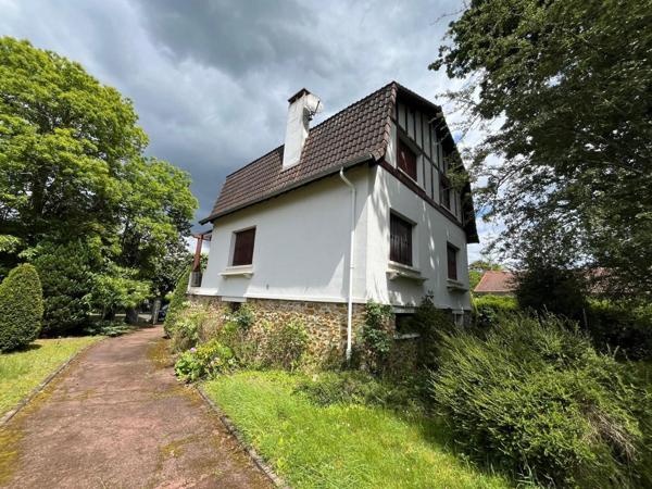 Charme de l'ancien, belle maison familiale dans un écrin de verdure au Hameau de Villers a rénover