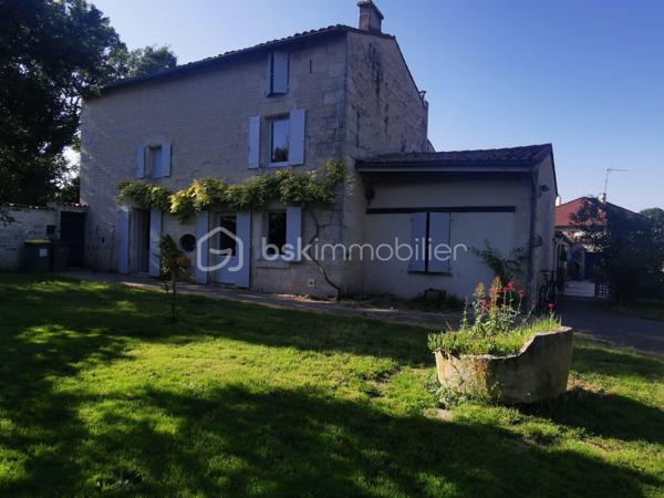Maison en pierre de 224 m²