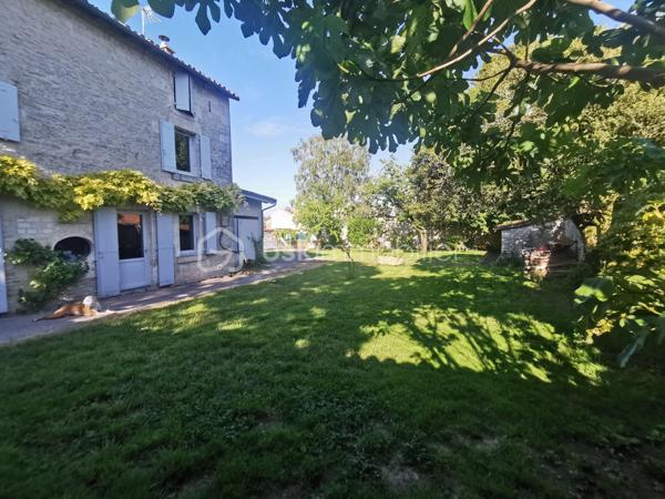 Maison en pierre de 224 m²