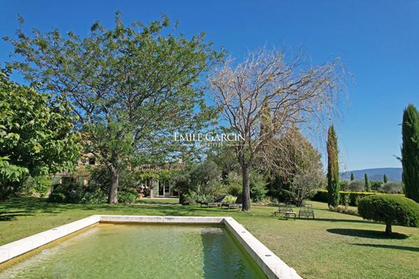A vendre - Mas rénové face au Luberon