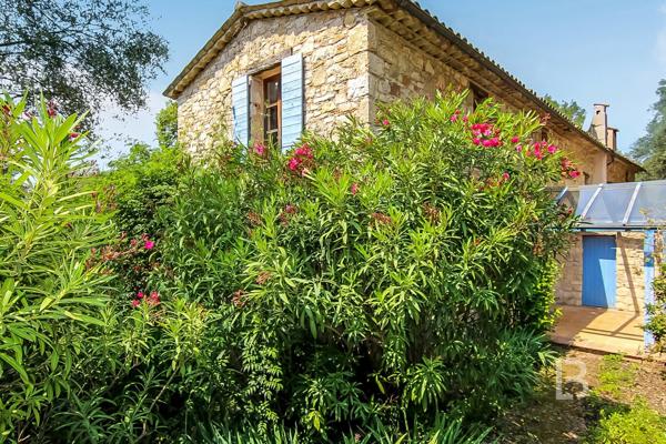 Bergerie du 18ème siècle à Grasse avec vue panoramique