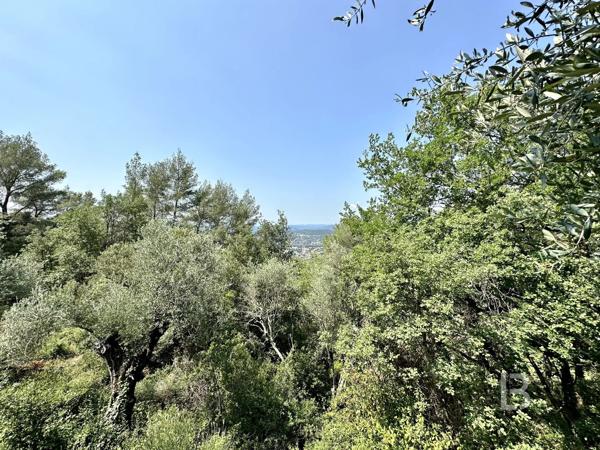 Bergerie du 18ème siècle à Grasse avec vue panoramique
