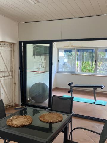 Saint-Denis (97400) SAINT-DENIS MAISON AVEC JARDIN PROCHE CENTRE, QUARTIER CALME, FORT POTENTIEL