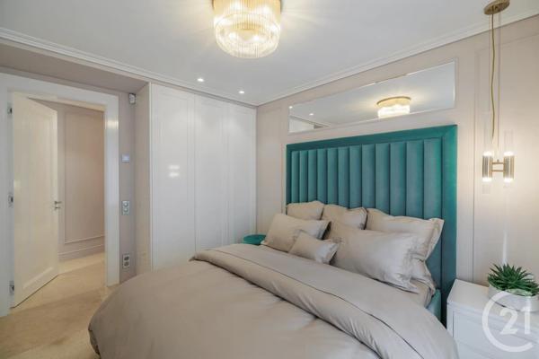 Maison à vendre  7 pièces - 463,71 m2 MOUGINS - 06