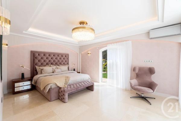 Maison à vendre  7 pièces - 463,71 m2 MOUGINS - 06