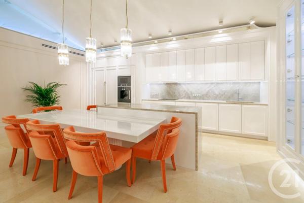 Maison à vendre  7 pièces - 463,71 m2 MOUGINS - 06