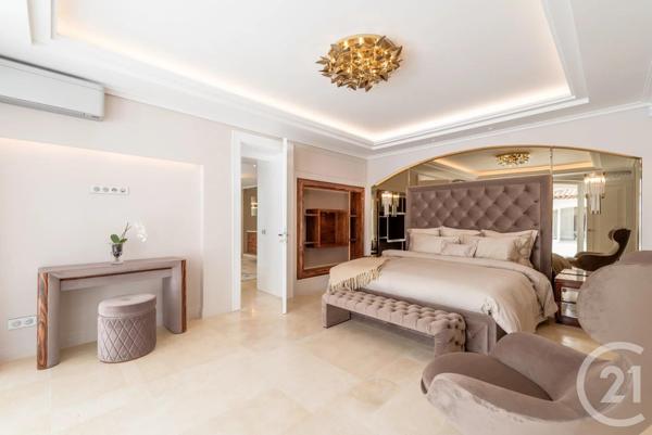 Maison à vendre  7 pièces - 463,71 m2 MOUGINS - 06