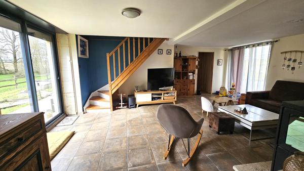 Sud-Est de Barbezieux maison familiale alliant charme de l’ancien et esprit contemporain