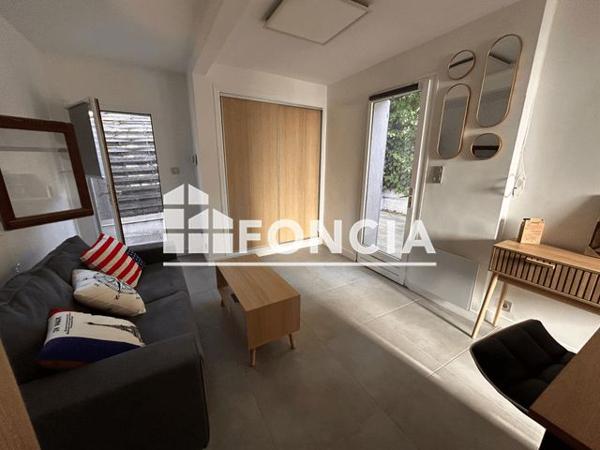 Location Maison 2 pièces 33.9 m² - 1075 CHEMIN DES ESPILLIERES Aubagne 13400